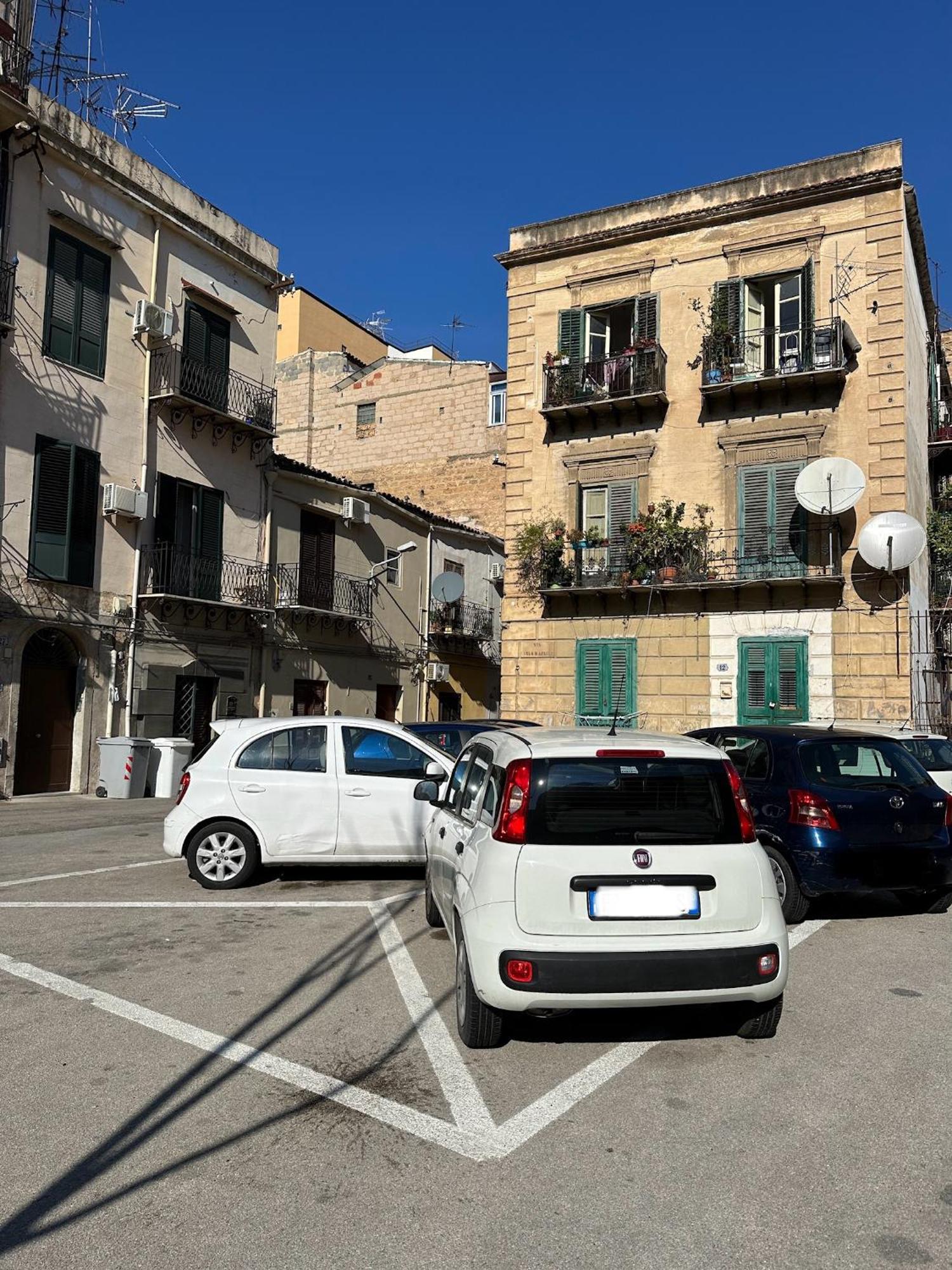Go Go House 2 Casa Aprile Apartment Palermo Exterior photo